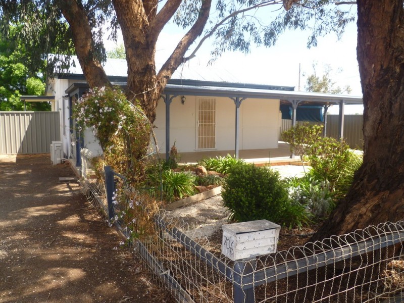 706 McCormack Road, Yoogali NSW 2680