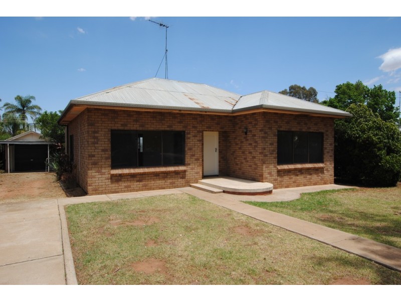 14 Almoola Street, Griffith NSW 2680