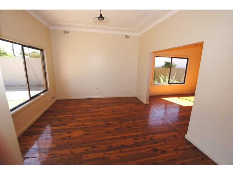 14 Almoola Street, Griffith NSW 2680