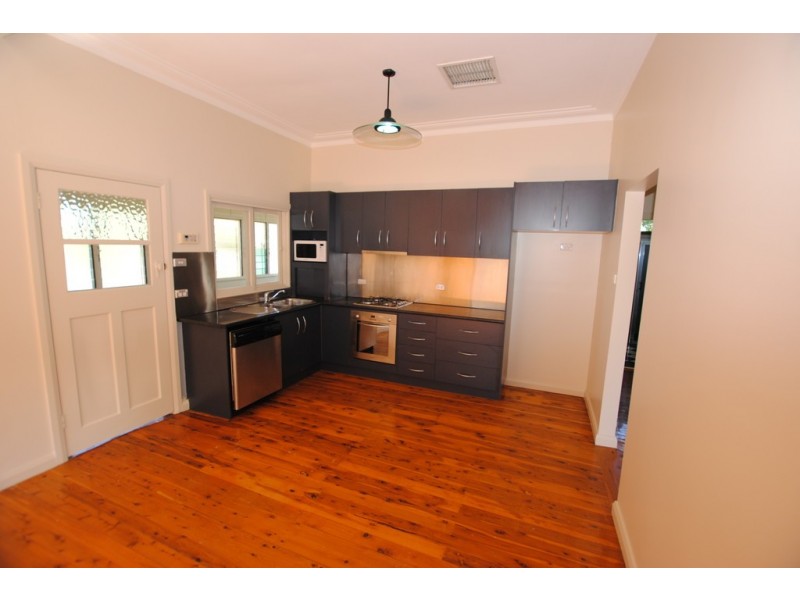 14 Almoola Street, Griffith NSW 2680