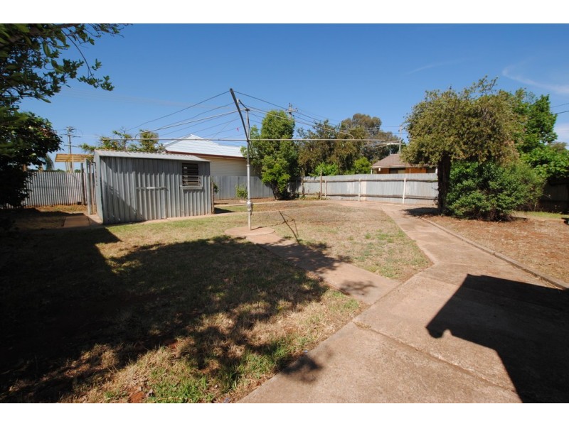 14 Almoola Street, Griffith NSW 2680