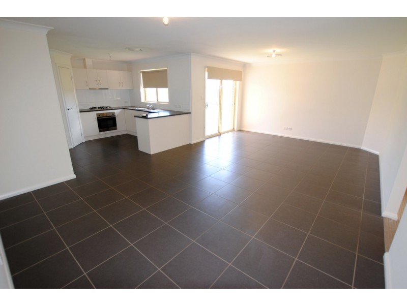 34 Gillmartin Drive, Griffith NSW 2680