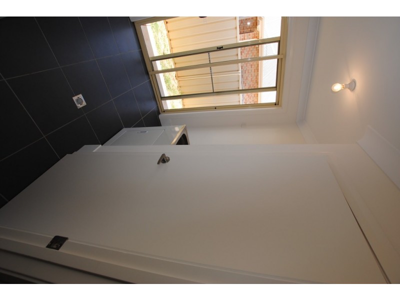 34 Gillmartin Drive, Griffith NSW 2680