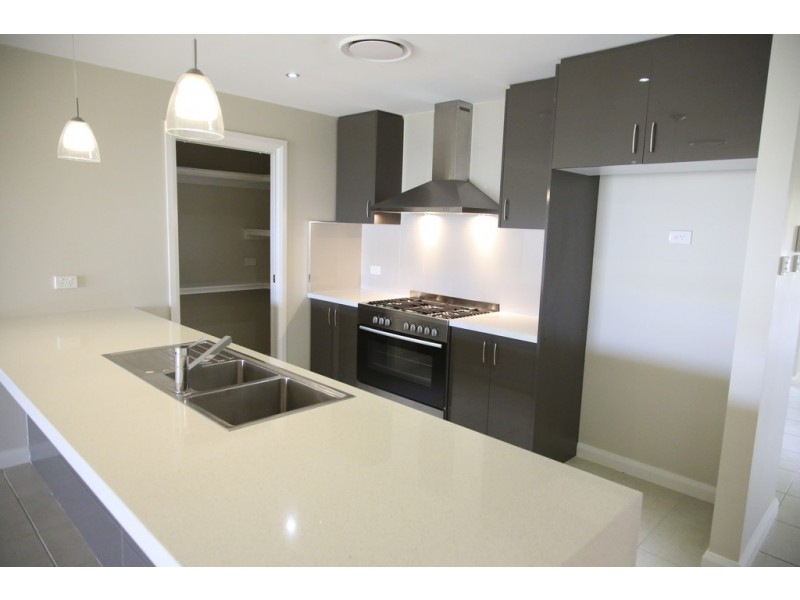 183 Clifton Boulevarde, Griffith NSW 2680