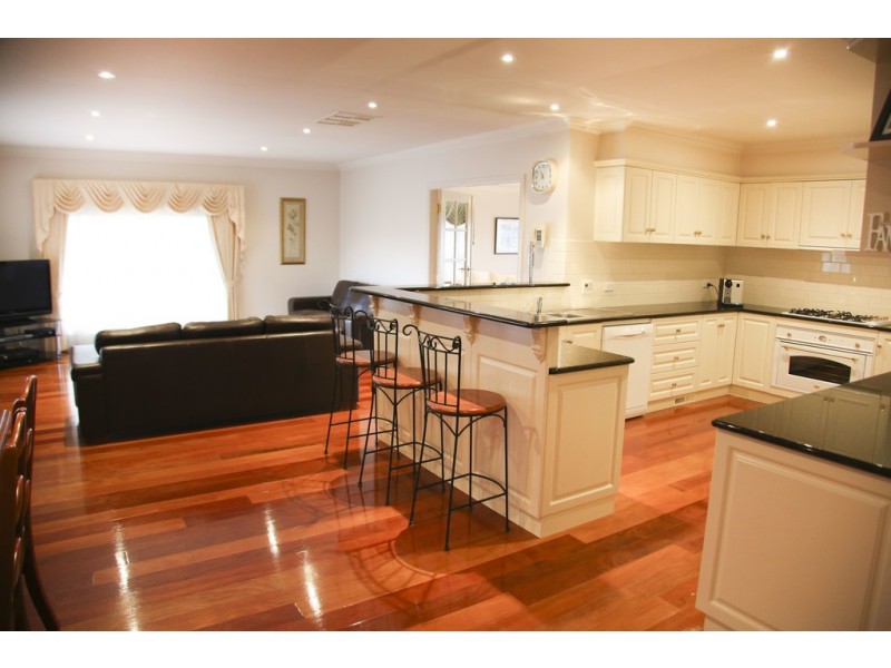 12 Powys Place, Griffith NSW 2680