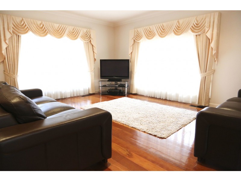 12 Powys Place, Griffith NSW 2680