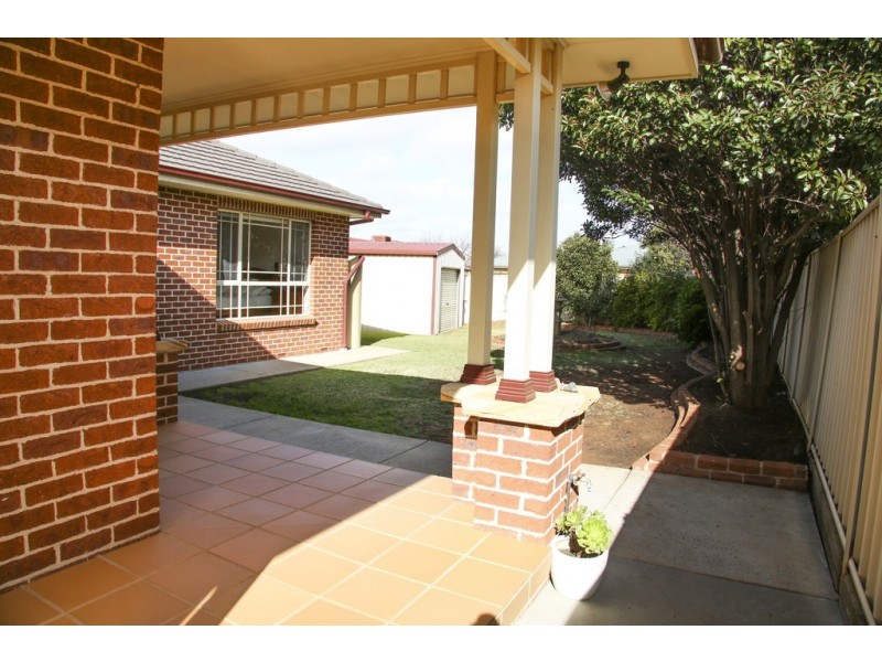 12 Powys Place, Griffith NSW 2680