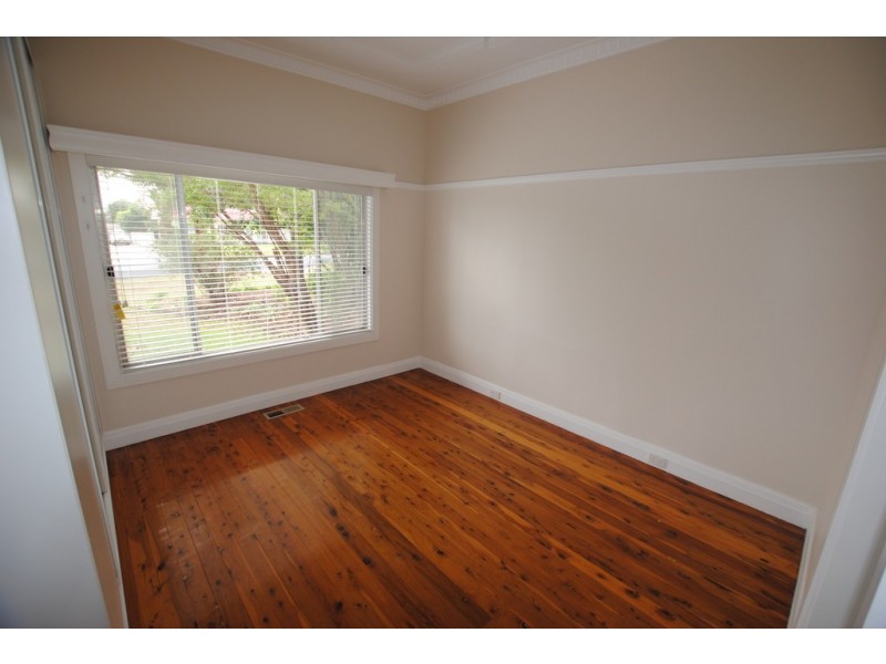 17 Yoolooma Street, Griffith NSW 2680