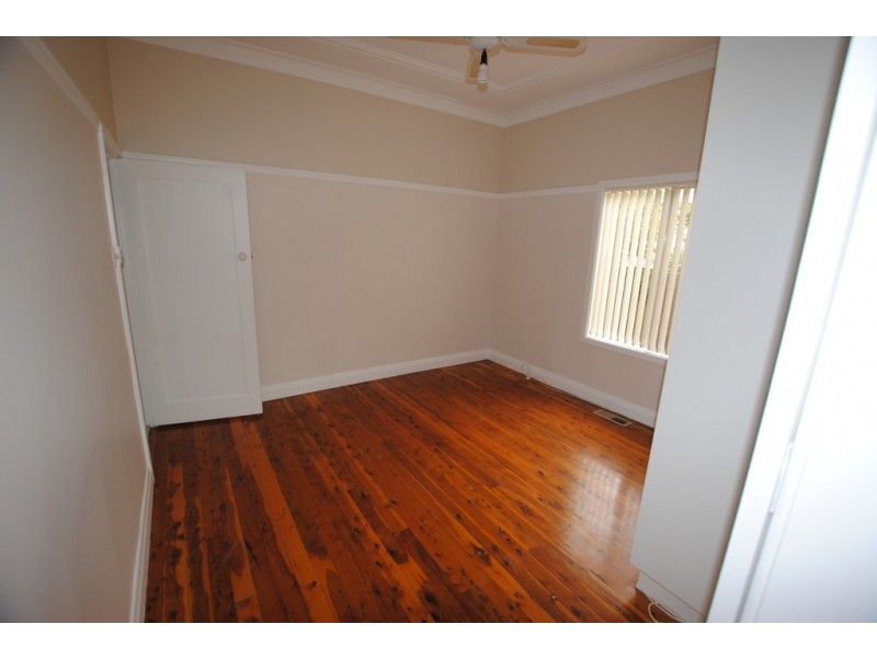 17 Yoolooma Street, Griffith NSW 2680