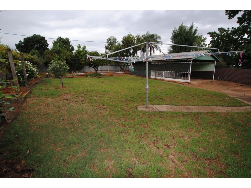 17 Yoolooma Street, Griffith NSW 2680