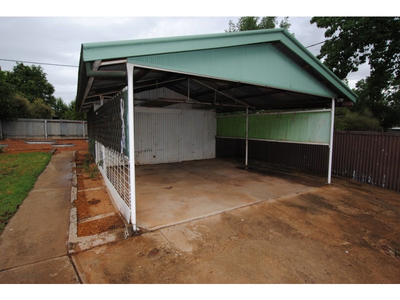 17 Yoolooma Street, Griffith NSW 2680