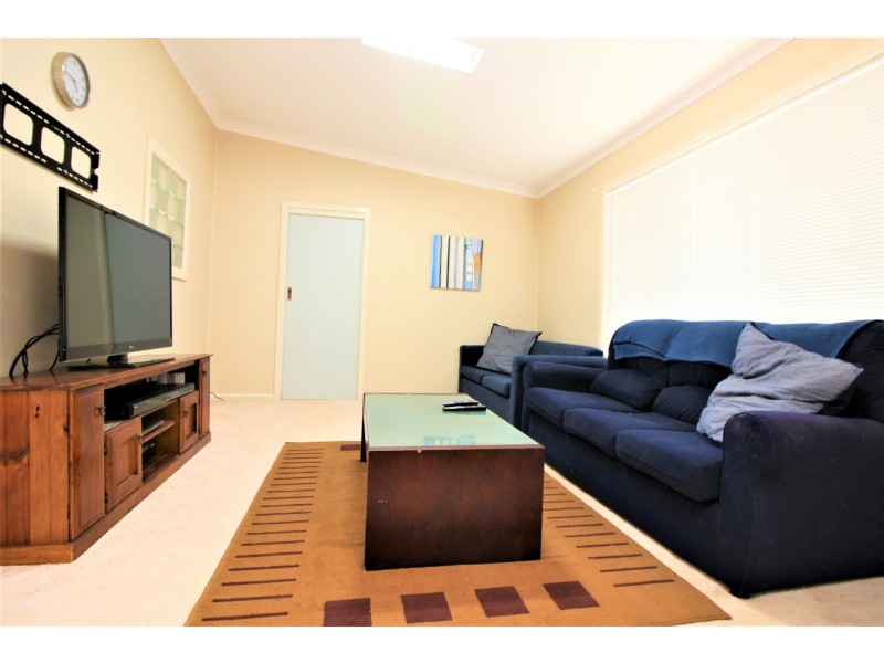 44 Edmondson Avenue, Griffith NSW 2680