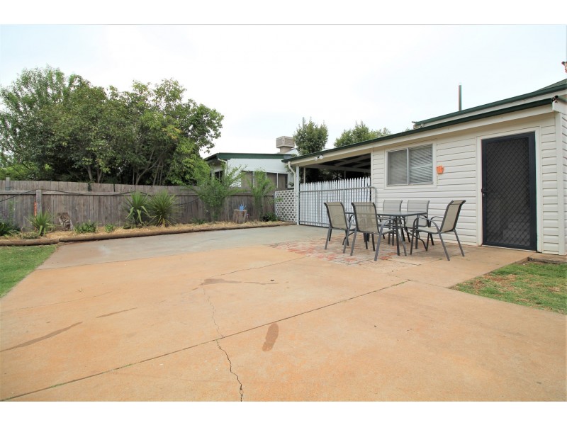 44 Edmondson Avenue, Griffith NSW 2680
