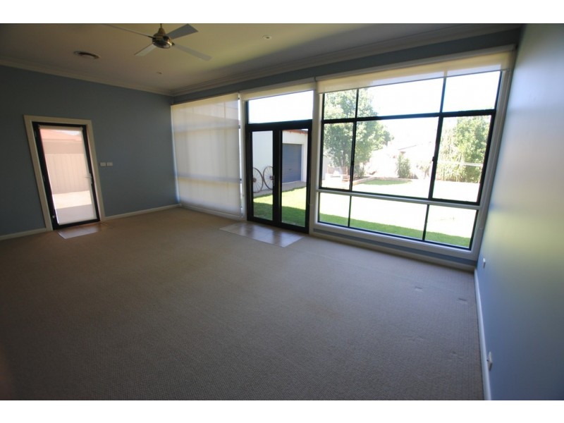 38 Bringagee Street, Griffith NSW 2680