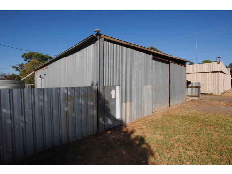 26 Stipa Street, Goolgowi NSW 2652