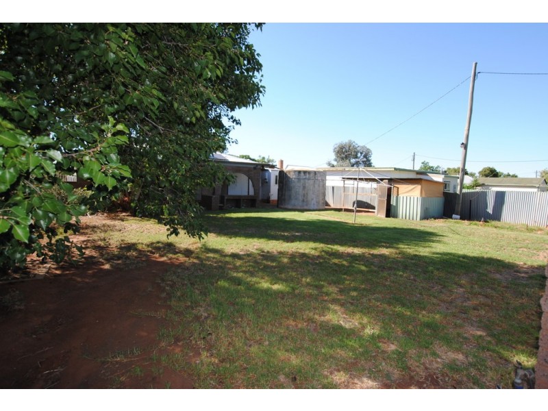 26 Stipa Street, Goolgowi NSW 2652