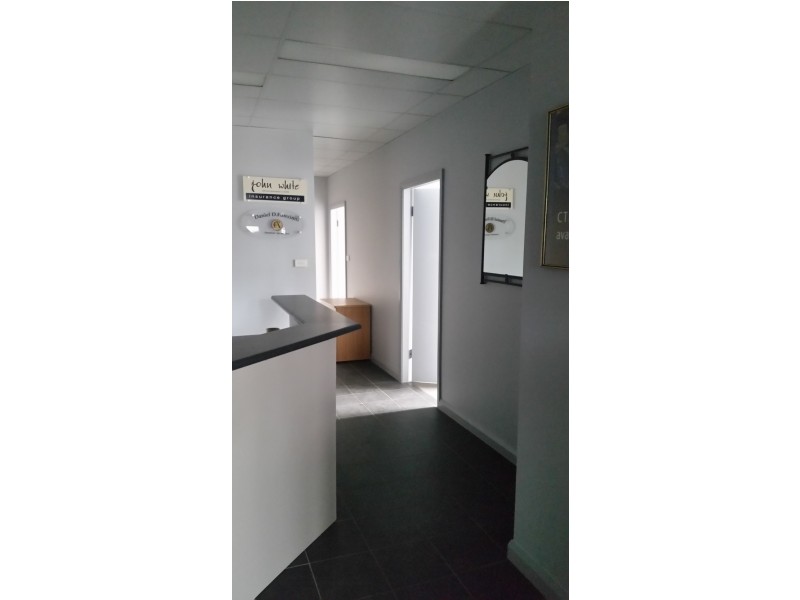 2/115 YAMBIL STREET, Griffith NSW 2680