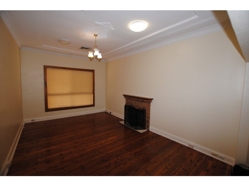 4 Binya Street, Griffith NSW 2680