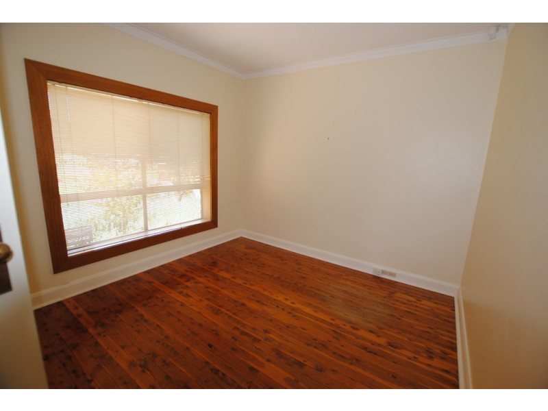 4 Binya Street, Griffith NSW 2680