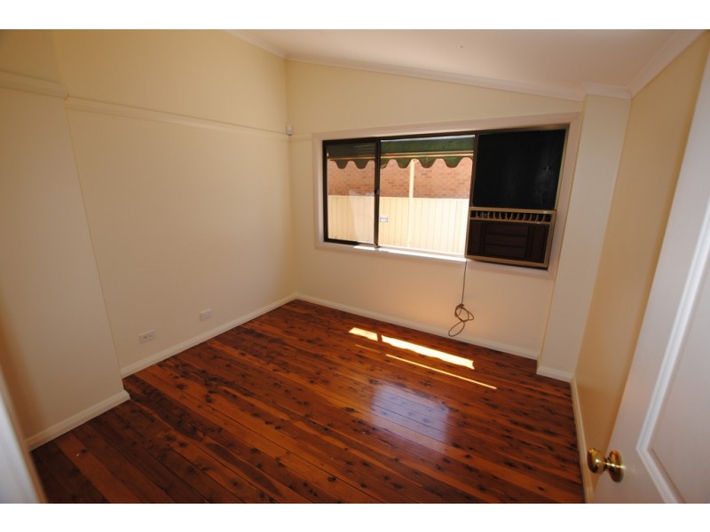 4 Binya Street, Griffith NSW 2680