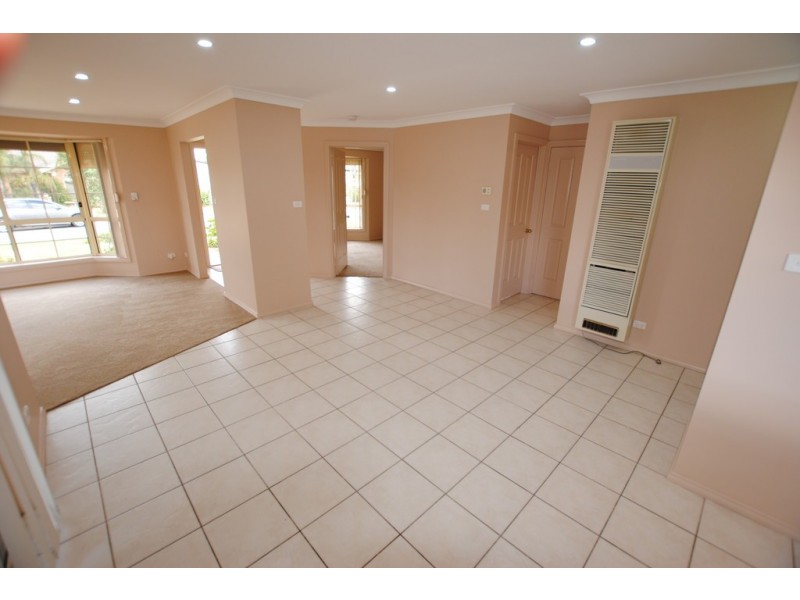 17 Mandalay Drive, Griffith NSW 2680