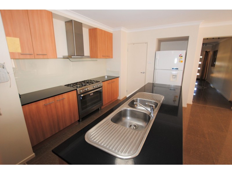 79 Clifton Boulevard, Griffith NSW 2680