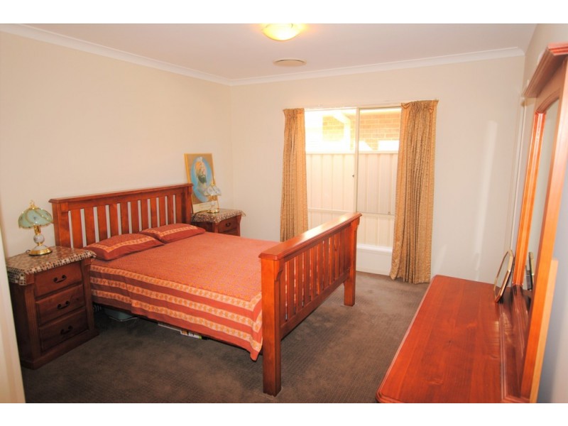79 Clifton Boulevard, Griffith NSW 2680