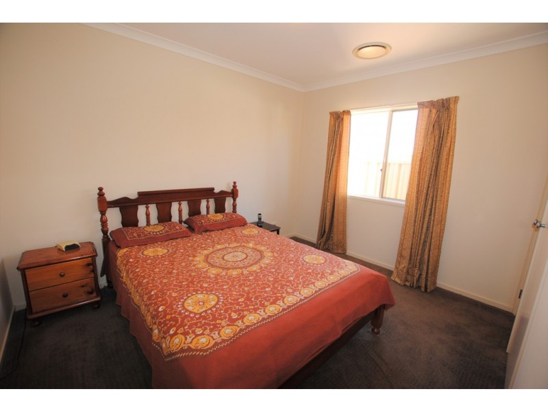 79 Clifton Boulevard, Griffith NSW 2680