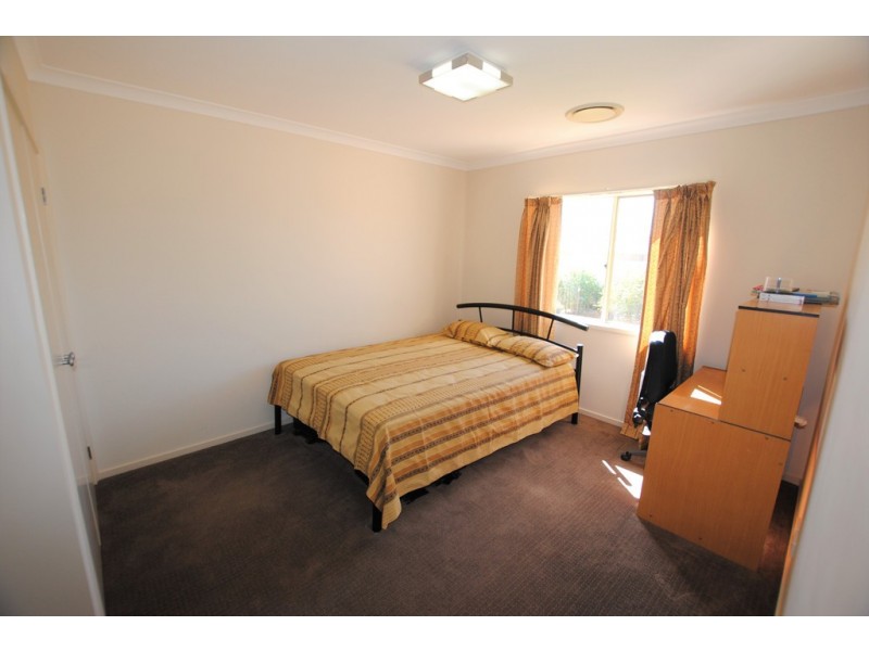 79 Clifton Boulevard, Griffith NSW 2680