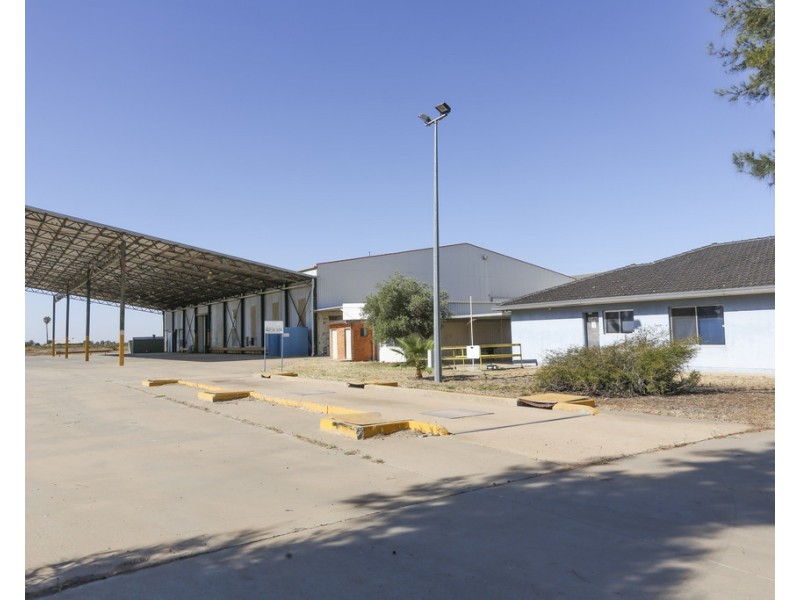 75 Murray Road, Yoogali NSW 2680