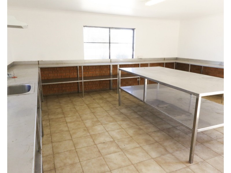 75 Murray Road, Yoogali NSW 2680