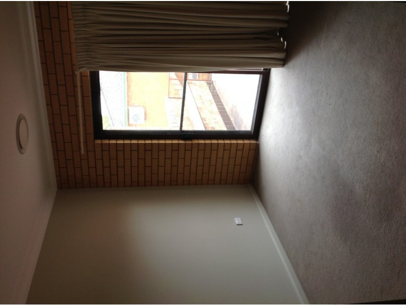 1/230 Wakaden Street, Griffith NSW 2680