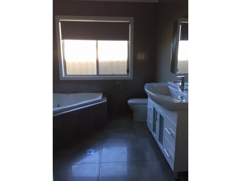 169 Clifton Blvd, Griffith NSW 2680