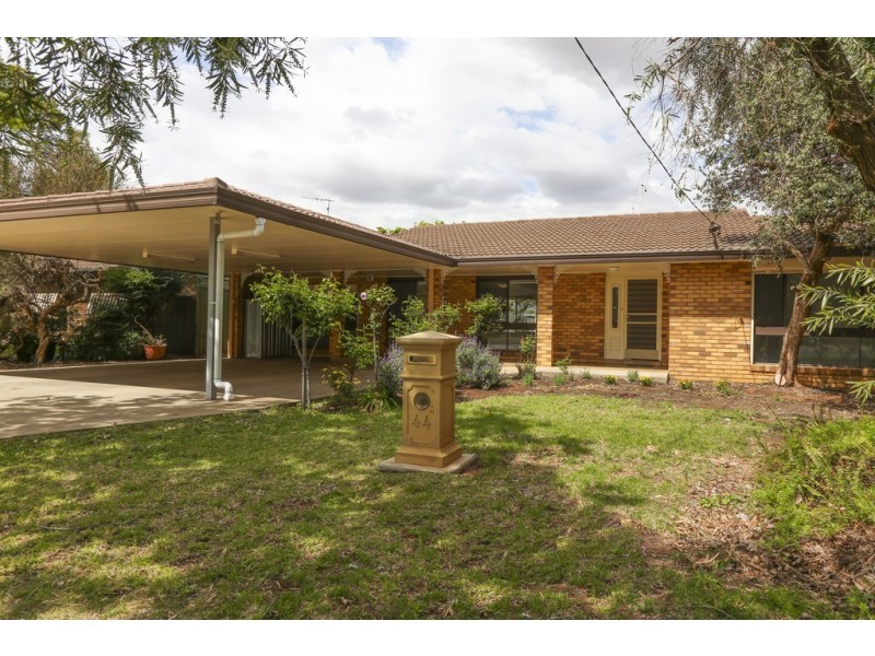 44 Merrigal Street, Griffith NSW 2680