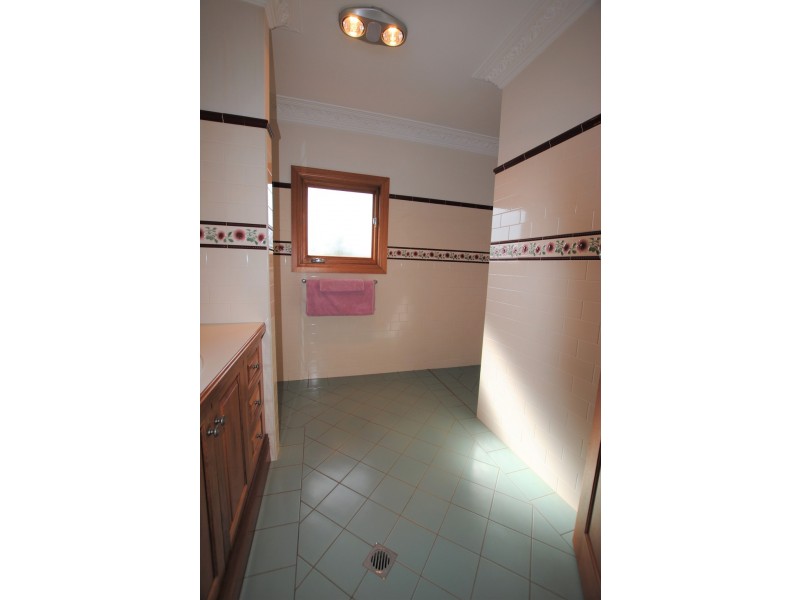 7 Calabria Road, Griffith NSW 2680