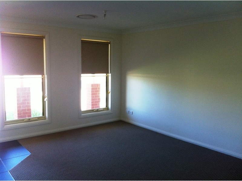 34 Gillmartin Drive, Griffith NSW 2680