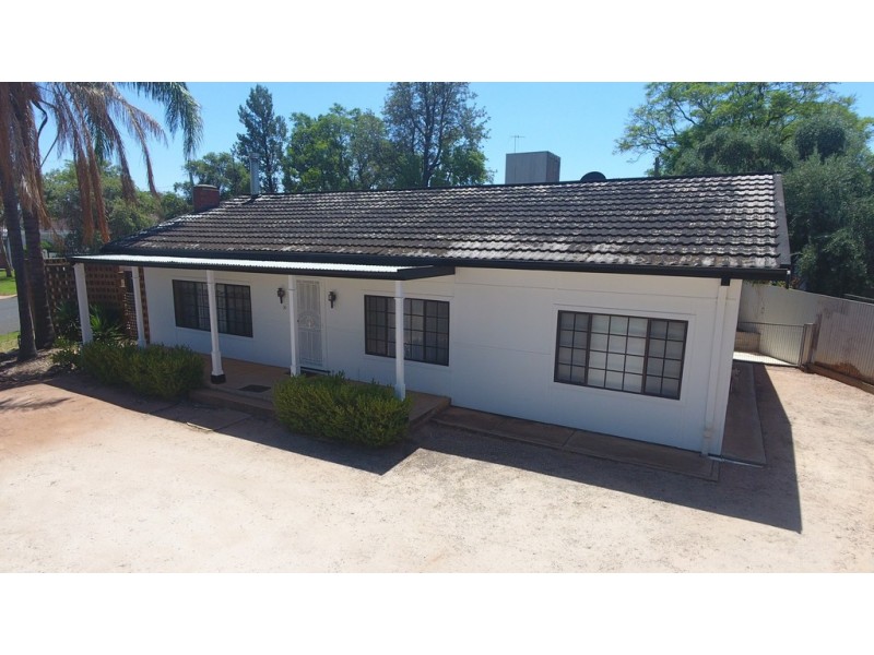 39 Gordon Avenue, Griffith NSW 2680