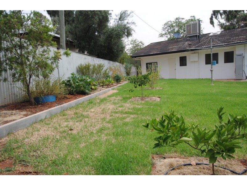 39 Gordon Avenue, Griffith NSW 2680