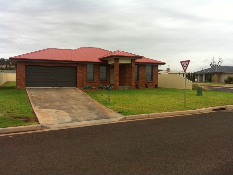 47 Gillmartin Drive, Griffith NSW 2680