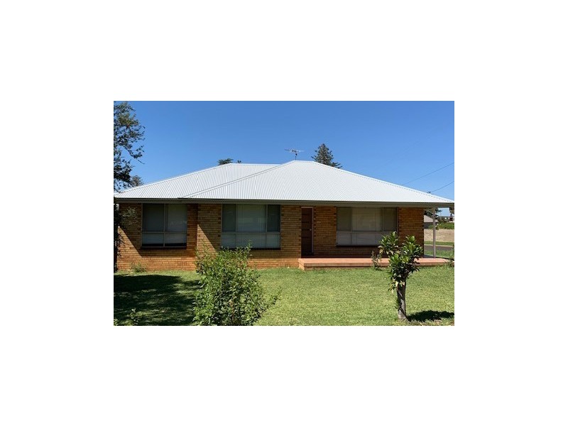 47 ROSS CRESCENT, Griffith NSW 2680