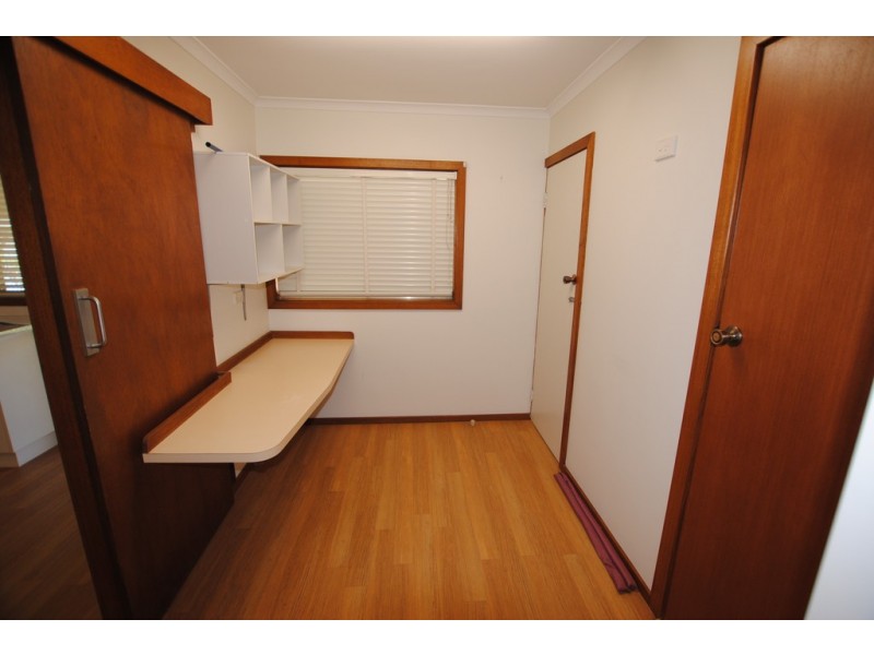 6 East Street, Yoogali NSW 2680