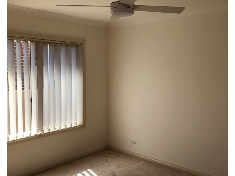 1/16 Meakin Street, Griffith NSW 2680
