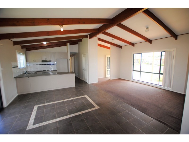 14 Barwidgee Boulevarde, Darlington Point NSW 2706