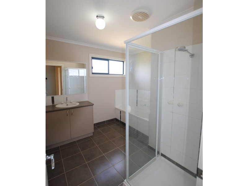 14 Barwidgee Boulevarde, Darlington Point NSW 2706