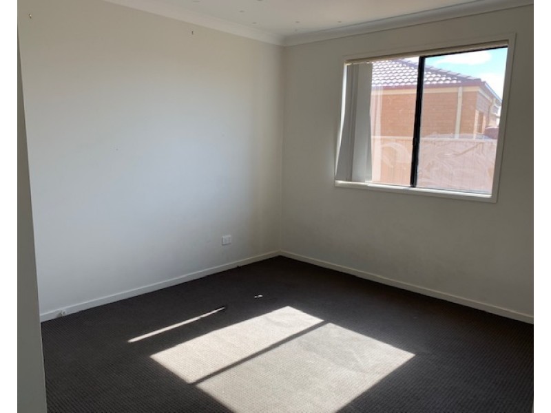 7 ROVERE PLACE, Griffith NSW 2680