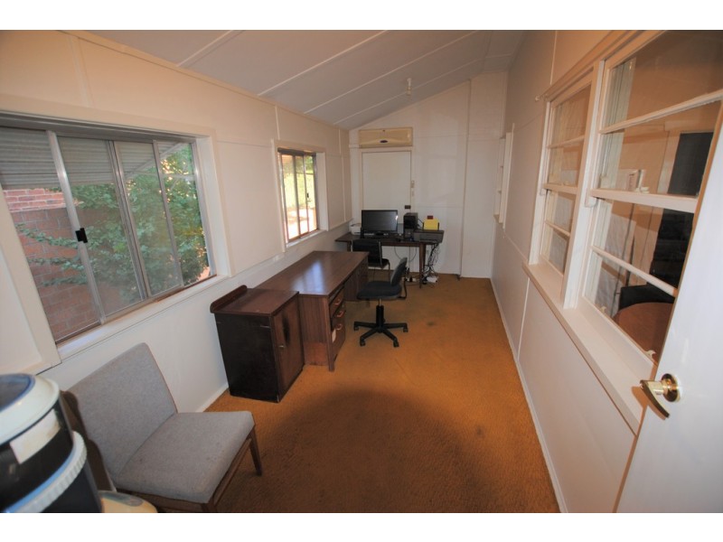 2 Gallipoli Street, Griffith NSW 2680