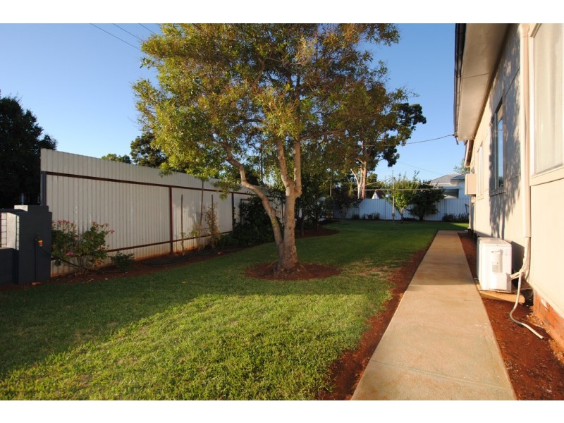 2 Gallipoli Street, Griffith NSW 2680