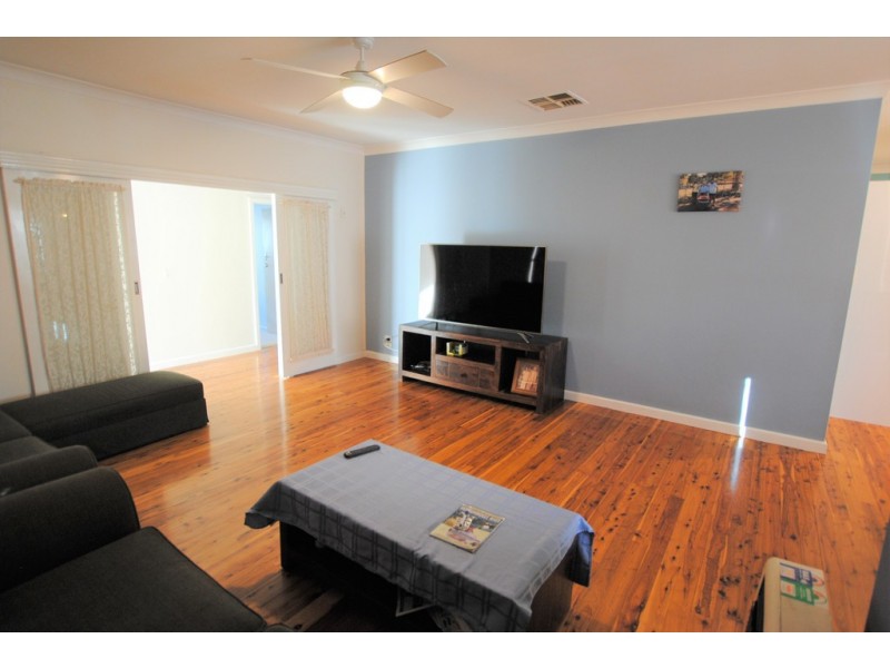 46 Mirrool Avenue, Yenda NSW 2681