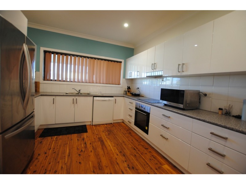 46 Mirrool Avenue, Yenda NSW 2681