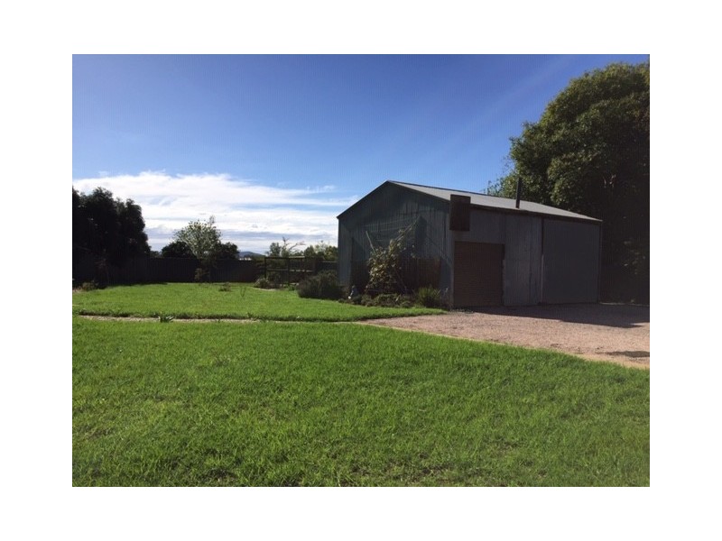 31 WHITTON ROAD, Yenda NSW 2681